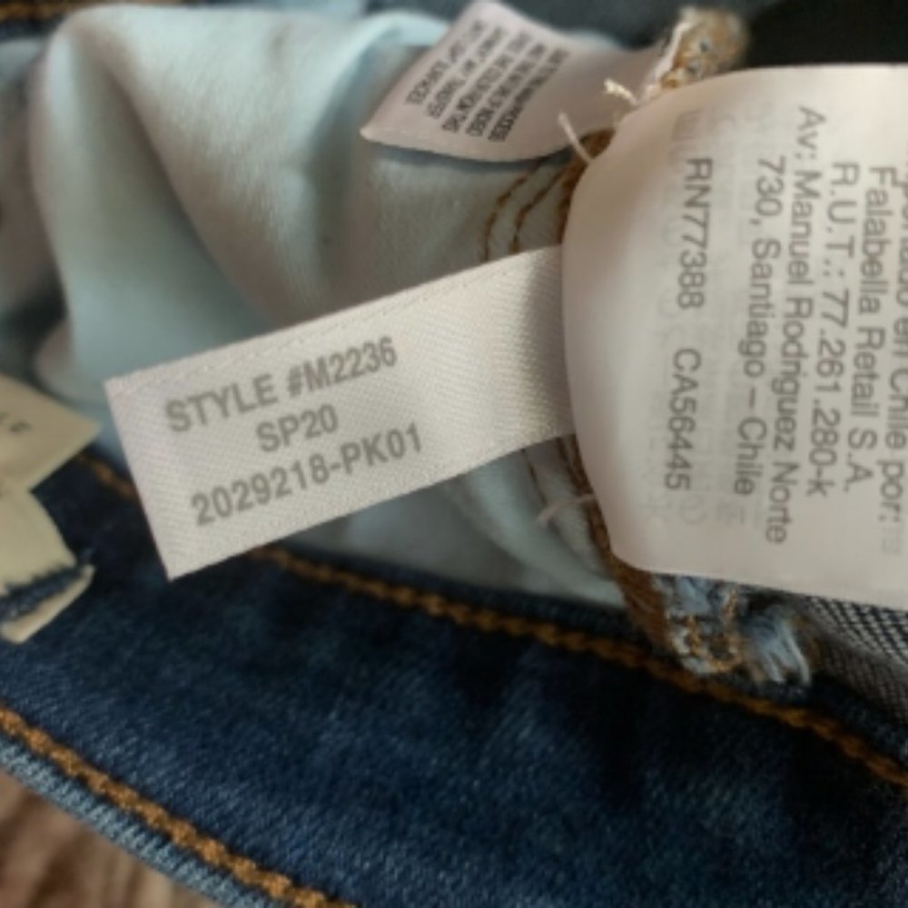 Madewell Mid Rise 9 Inch Button Front Skinny Jean - Picture 10 of 10